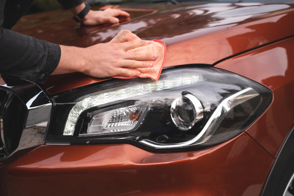 Farol polido no Rodabem Car Service